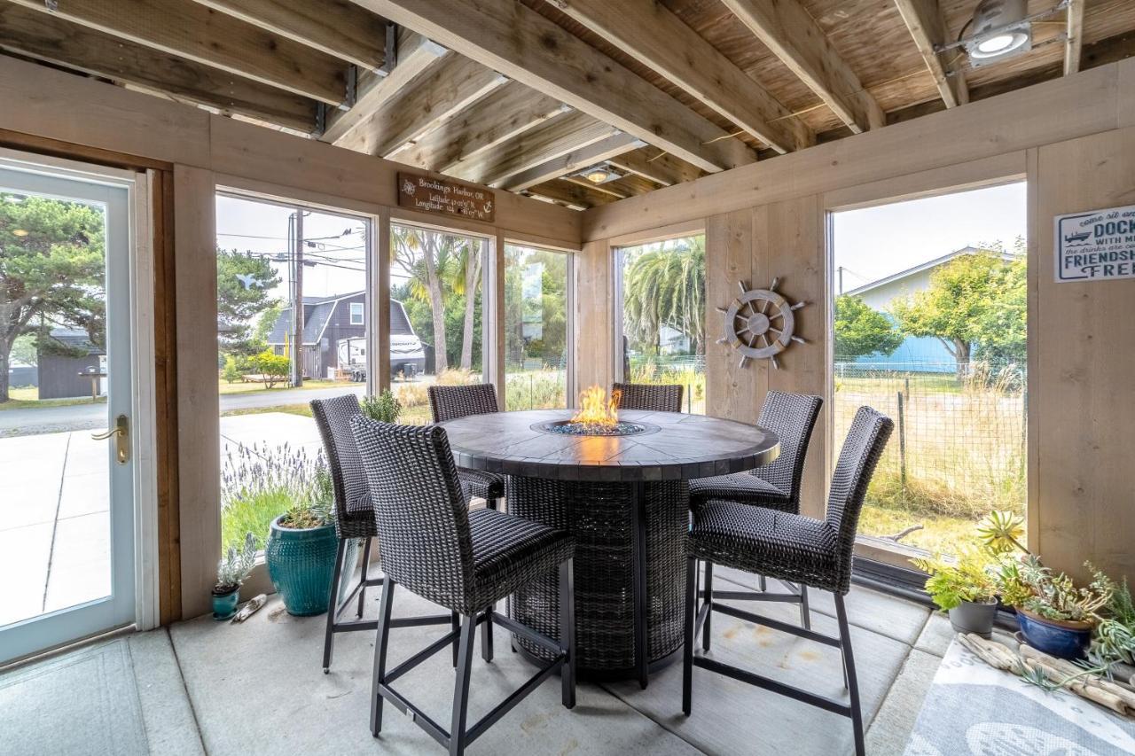 Вилла Ocean View Retreat Брукингс Экстерьер фото